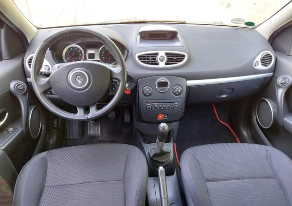 Renault Clio cena 13850 przebieg: 159000, rok produkcji 2006 z Janikowo małe 326